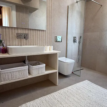 Marmar-apartment In Vlorë